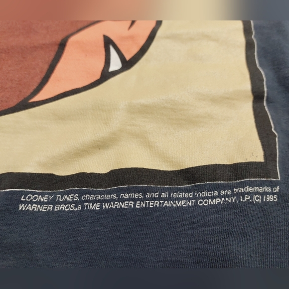 Vintage Looney tunes Tazmanian  shirt - Picture 3 of 9